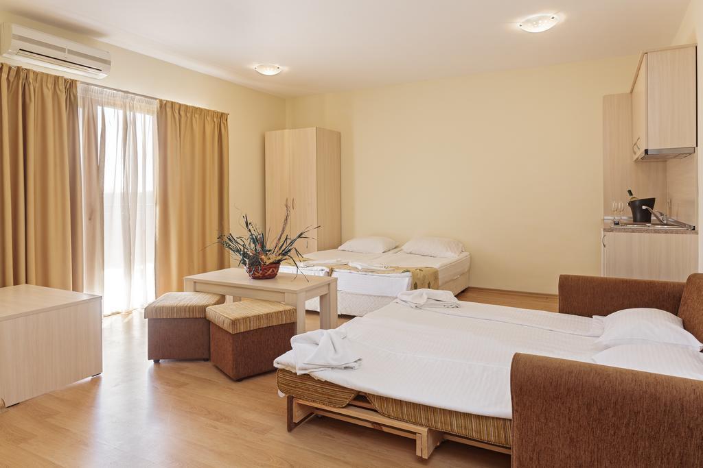 Serena Residence Aparthotel Szozopol Szoba fotó