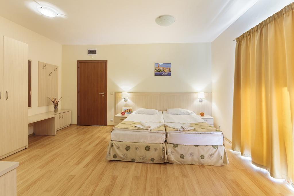 Serena Residence Aparthotel Szozopol Szoba fotó